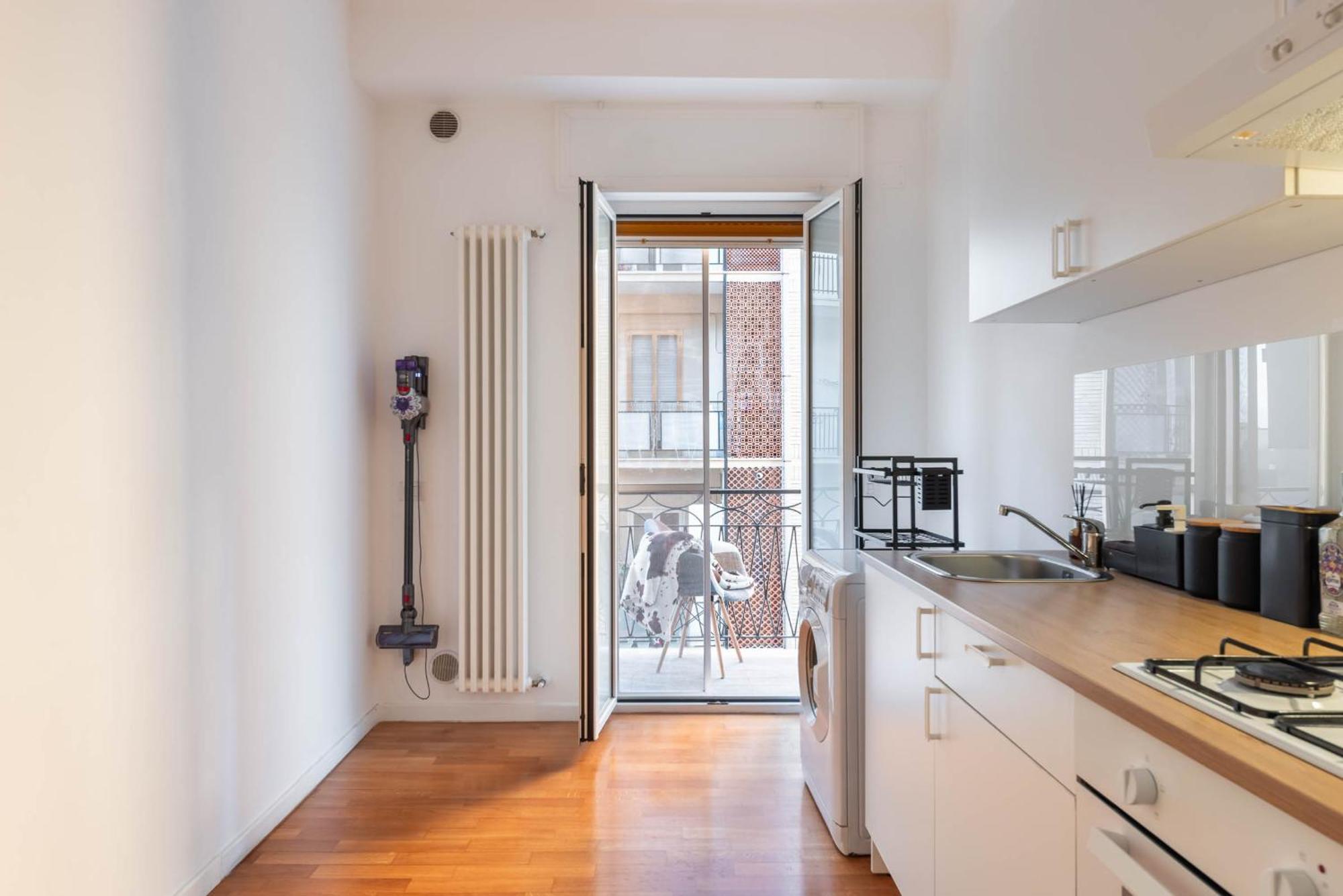 Casa Dei Visionari - Mare Apartment Bari Bagian luar foto