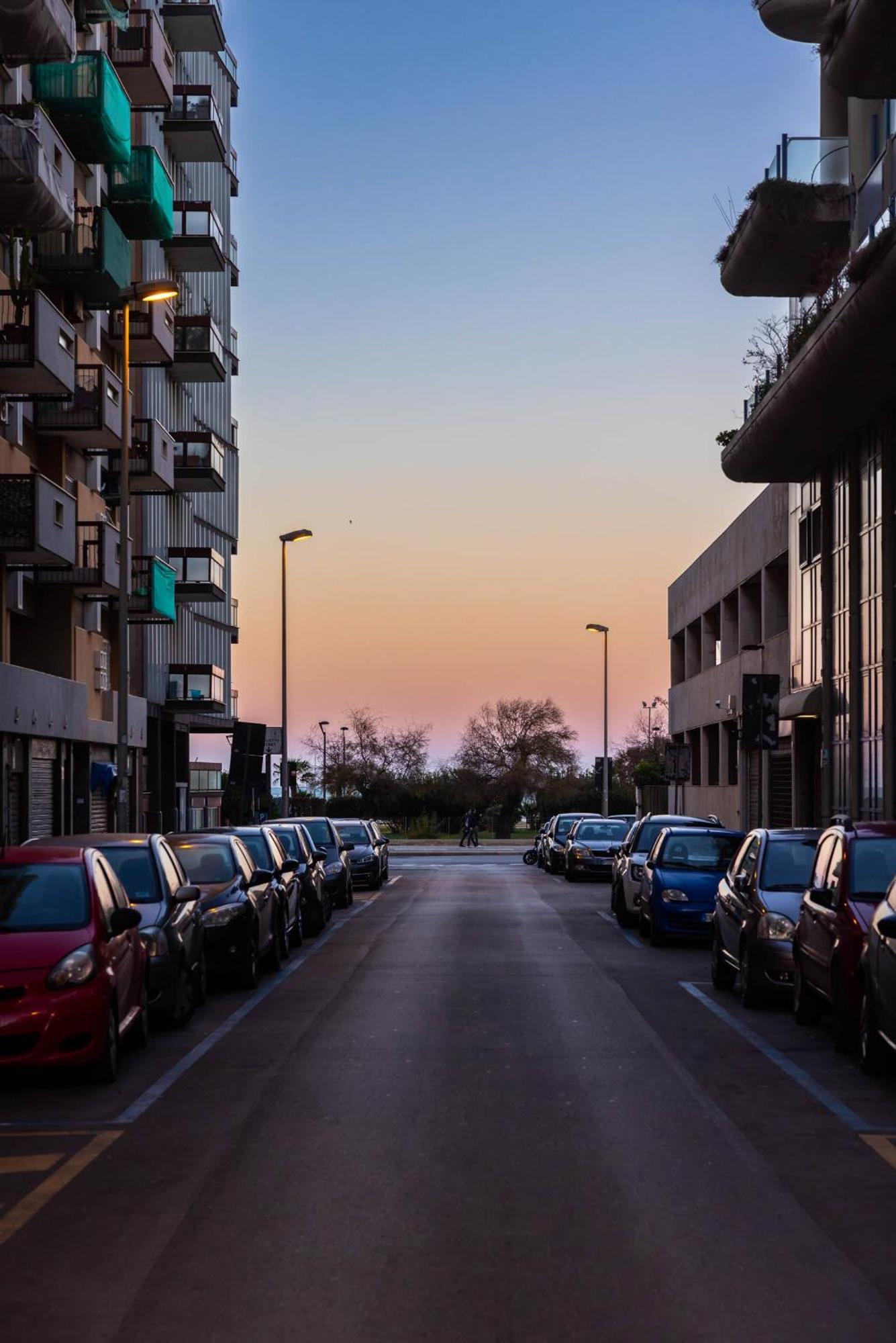 Casa Dei Visionari - Mare Apartment Bari Bagian luar foto